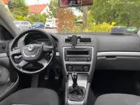 Używany Skoda Octavia Elegance 105 KM (77 kW) 2011 Srebrny Kombi