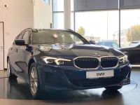 Gebraucht BMW 318 Sport Line 150 PS (110 kW) 2023 Blau Kombi