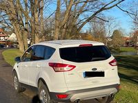 Gebraucht Ford Kuga Trend 150 PS (110 kW) 2014 Weiß SUV
