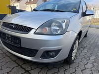 Gebraucht Ford Fiesta 80 PS (58 kW) 2008 Silber Limousine