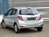 Gebraucht Toyota Yaris Executive 99 PS (72 kW) 2012 Silber Kleinwagen