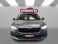 Gebraucht Skoda Superb LAURIN & KLEMENT 150 PS (110 kW) 2024 Grau Kombi