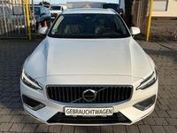 Gebraucht Volvo V60 Plus 253 PS (186 kW) 2022 Weiß Kombi