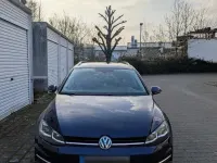 Gebraucht VW Golf VII Comfortline 116 PS (85 kW) 2019 Blau Kombi