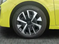 Neu Peugeot 208 Style 101 PS (74 kW) 2026 Agueda gelb Kleinwagen