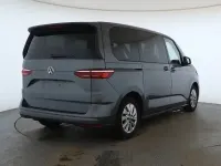 Używany VW Multivan Basis 204 KM (150 kW) 2024 Minivan