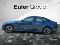 Gebraucht BMW 330e Sport Line 292 PS (214 kW) 2021 Blau Limousine