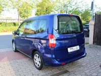 Gebraucht Ford Tourneo Courier Trend 101 PS (74 kW) 2016 Blau Van / Kleinbus
