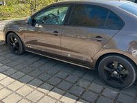 Używany VW Jetta 105 KM (77 kW) 2012 Brązowy Sedan/Limuzyna