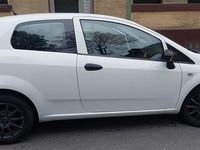 Gebraucht Fiat Punto 69 PS (50 kW) 2011 Weiß Kleinwagen