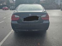 Gebraucht BMW 320 150 PS (110 kW) 2005 Schwarz Limousine