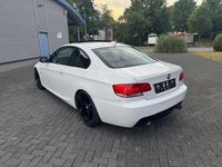 Gebraucht BMW 335 Performance 306 PS (225 kW) 2010 Weiß Coupé