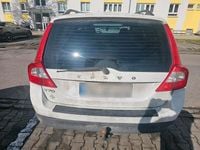 Second-hand Volvo V70 136 CP (100 kW) 2009 Alb Break