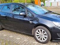 Gebraucht Opel Astra Active 165 PS (121 kW) 2013 Schwarz Kombi