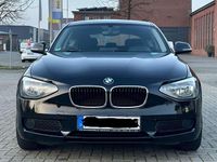 Gebraucht BMW 114 102 PS (75 kW) 2014 Schwarz Kleinwagen