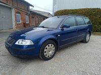 Gebraucht VW Passat Basis 116 PS (85 kW) 2001 Blau Kombi
