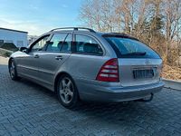 Gebraucht Mercedes C220 143 PS (105 kW) 2004 Grau Kombi