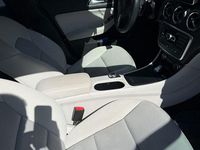 Gebraucht Mercedes A180 Style 109 PS (80 kW) 2014 Schwarz Limousine