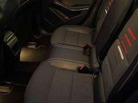 Gebraucht Mercedes A180 Style 122 PS (89 kW) 2015 Rot Kleinwagen