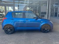 Second-hand Suzuki Swift 92 CP (67 kW) 2007 Albastru Hatchback