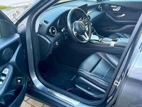 Gebraucht Mercedes GLC300 194 PS (142 kW) 2022 Grau SUV