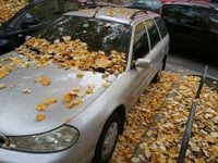 Gebraucht Ford Mondeo Ghia 116 PS (85 kW) 1998 Grau Kombi