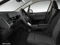 Gebraucht BMW 220 Active Tourer 156 PS (114 kW) 2025 Weiß Van / Kleinbus