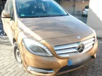 Gebraucht Mercedes B200 156 PS (114 kW) 2013 Gold Kleinwagen