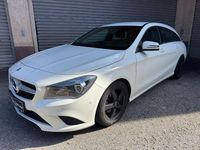 Gebraucht Mercedes CLA200 136 PS (100 kW) 2015 Weiß Limousine