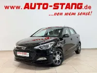 Gebraucht Hyundai i20 Classic 75 PS (55 kW) 2015 Phantom black Kleinwagen