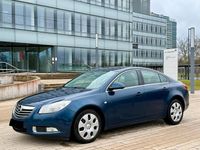 Gebraucht Opel Insignia Edition 160 PS (117 kW) 2011 Blau Limousine