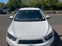 Gebraucht Chevrolet Aveo 95 PS (69 kW) 2013 Weiß Kleinwagen