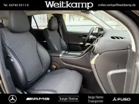 Gebraucht Mercedes GLC220 197 PS (144 kW) 2024 Unilack schwarz SUV