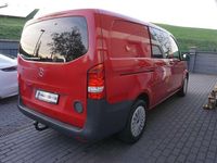 Gebraucht Mercedes Vito 179 PS (131 kW) 2017 Jupiterrot Van