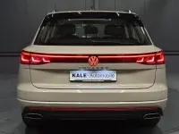 Gebraucht VW Touareg Elegance 286 PS (210 kW) 2024 Sechura beige metallic SUV