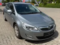 Occasion Opel Astra Edition 116 ch (85 kW) 2011 Argent Berline