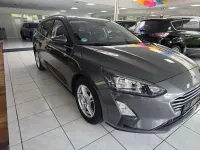 Gebraucht Ford Focus Cool & Connect 125 PS (91 kW) 2019 Magenticgrau Kombi