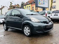Gebraucht Toyota Aygo Basis 68 PS (50 kW) 2010 Grau Kleinwagen