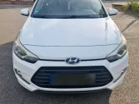 Gebraucht Hyundai i20 101 PS (74 kW) 2015 Weiß Coupé