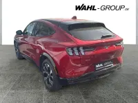 Gebraucht Ford Mustang Mach-E Basis 258 kW (351 PS) 2022 Rot SUV