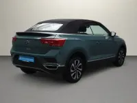 Gebraucht VW T-Roc Cabriolet Active 110 PS (80 kW) 2021 Cactus green Cabrio