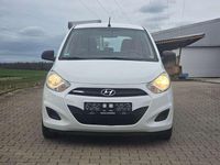 Gebraucht Hyundai i10 Classic 69 PS (50 kW) 2012 Weiß Kleinwagen