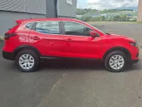 Gebraucht Nissan Qashqai Visia 116 PS (85 kW) 2017 Rot SUV
