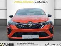 Begagnad Renault Clio V Techno 91 HK (66 kW) 2025 Orange Sedan