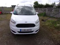 Gebraucht Ford Tourneo Courier Trend 101 PS (74 kW) 2016 Weiß Van / Kleinbus