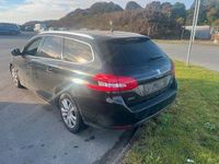 Gebraucht Peugeot 308 SW Allure 120 PS (88 kW) 2015 Schwarz Kombi