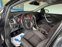 Gebraucht Opel Astra Active 140 PS (102 kW) 2013 Karbonschw graphitschw midnigh Kleinwagen
