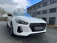 Gebraucht Hyundai i30 140 PS (102 kW) 2017 Weiß Limousine