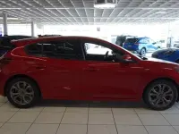 Gebraucht Ford Focus ST-Line 125 PS (91 kW) 2024 Rot Limousine