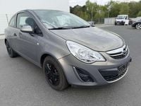 Gebraucht Opel Corsa Basis 60 PS (44 kW) 2011 Magma rot (b) Kleinwagen